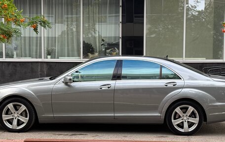 Mercedes-Benz S-Класс, 2010 год, 1 500 000 рублей, 10 фотография