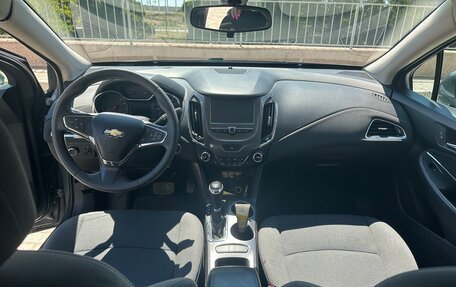 Chevrolet Cruze II, 2018 год, 1 300 000 рублей, 7 фотография