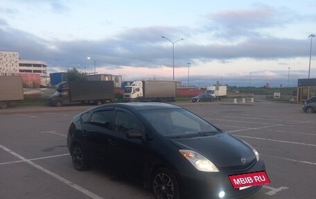 Toyota Prius, 2004 год, 372 000 рублей, 3 фотография