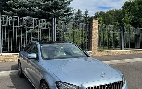 Mercedes-Benz E-Класс, 2017 год, 3 550 000 рублей, 1 фотография