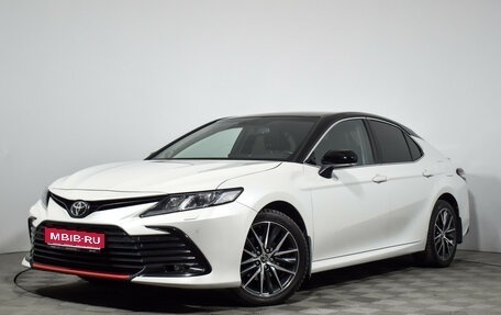 Toyota Camry, 2021 год, 2 890 000 рублей, 1 фотография