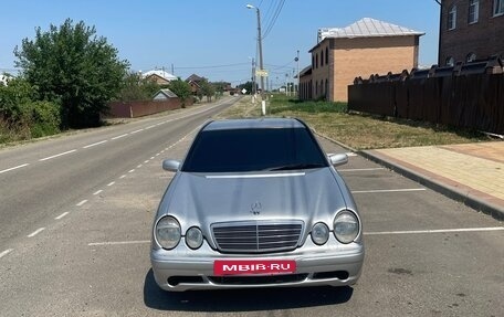 Mercedes-Benz E-Класс, 2000 год, 375 000 рублей, 2 фотография