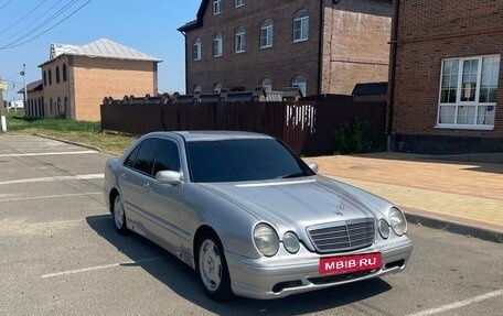 Mercedes-Benz E-Класс, 2000 год, 375 000 рублей, 3 фотография