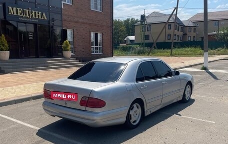 Mercedes-Benz E-Класс, 2000 год, 375 000 рублей, 6 фотография