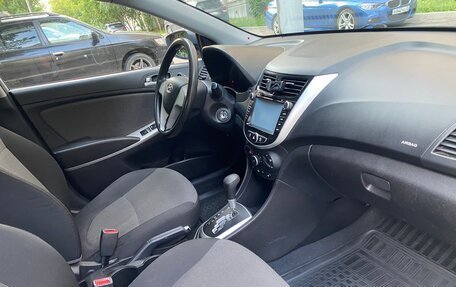 Hyundai Solaris II рестайлинг, 2012 год, 830 000 рублей, 13 фотография
