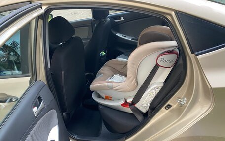 Hyundai Solaris II рестайлинг, 2012 год, 830 000 рублей, 17 фотография