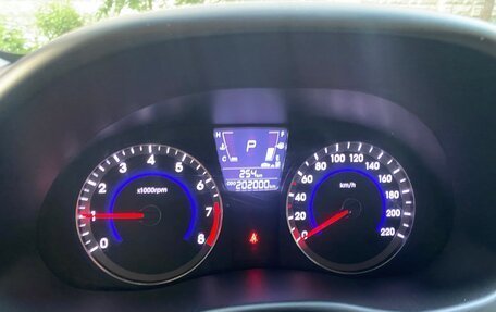 Hyundai Solaris II рестайлинг, 2012 год, 830 000 рублей, 18 фотография