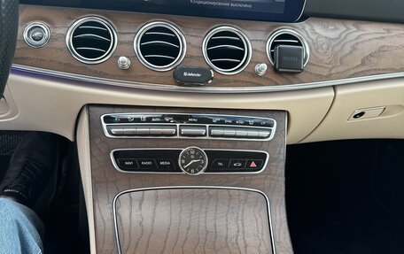 Mercedes-Benz E-Класс, 2017 год, 3 550 000 рублей, 10 фотография