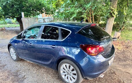 Opel Astra J, 2011 год, 945 000 рублей, 5 фотография
