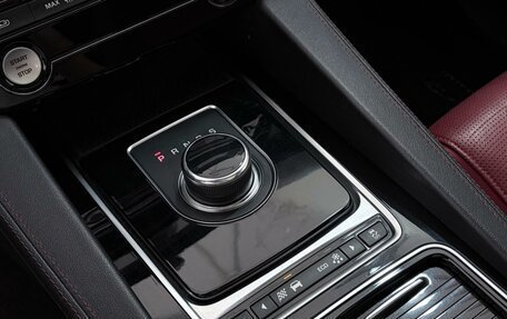 Jaguar F-Pace, 2018 год, 3 377 000 рублей, 23 фотография