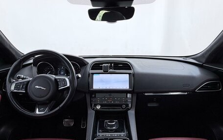 Jaguar F-Pace, 2018 год, 3 377 000 рублей, 21 фотография
