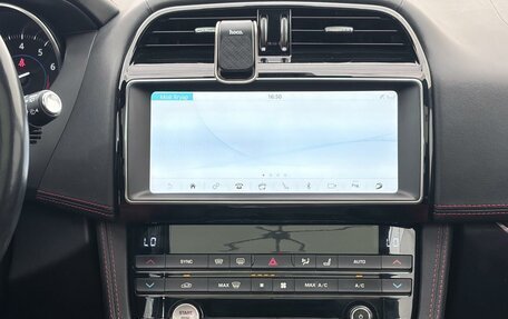 Jaguar F-Pace, 2018 год, 3 377 000 рублей, 22 фотография