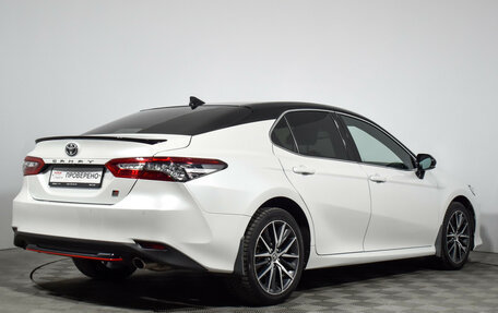 Toyota Camry, 2021 год, 2 890 000 рублей, 5 фотография