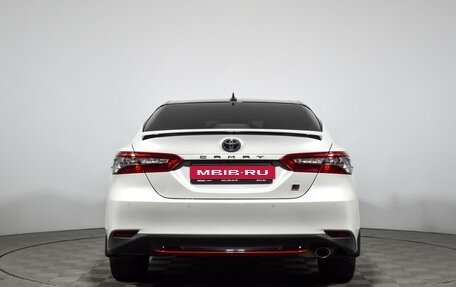Toyota Camry, 2021 год, 2 890 000 рублей, 7 фотография