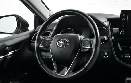 Toyota Camry, 2021 год, 2 890 000 рублей, 16 фотография