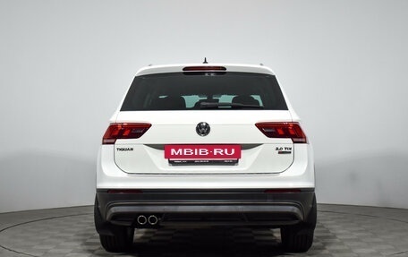 Volkswagen Tiguan II, 2017 год, 2 400 000 рублей, 7 фотография