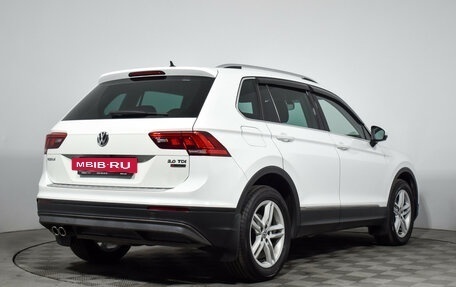 Volkswagen Tiguan II, 2017 год, 2 400 000 рублей, 5 фотография