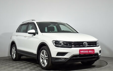 Volkswagen Tiguan II, 2017 год, 2 400 000 рублей, 3 фотография