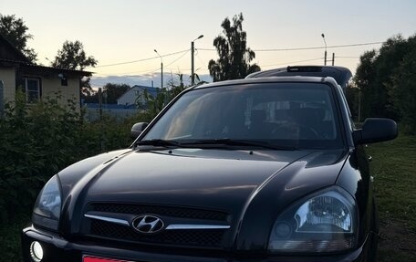 Hyundai Tucson III, 2008 год, 750 000 рублей, 1 фотография