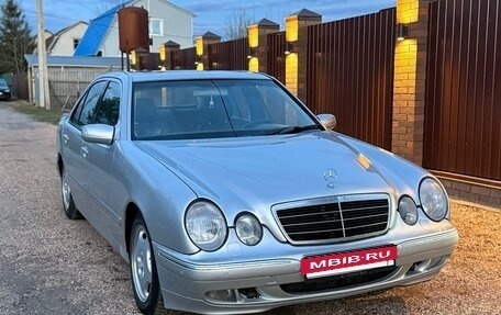 Mercedes-Benz E-Класс, 2001 год, 510 000 рублей, 3 фотография