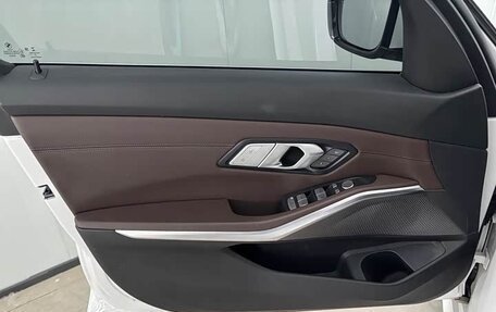 BMW 3 серия, 2022 год, 3 100 000 рублей, 12 фотография