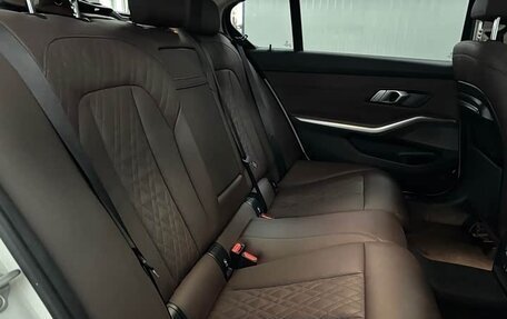 BMW 3 серия, 2022 год, 3 100 000 рублей, 19 фотография