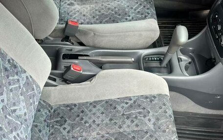 Mazda 323, 2001 год, 265 000 рублей, 4 фотография