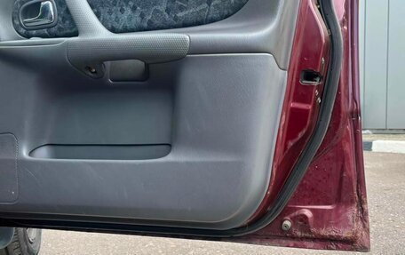 Mazda 323, 2001 год, 265 000 рублей, 9 фотография