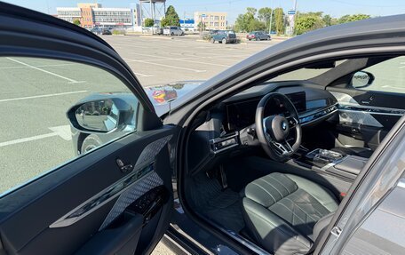 BMW 7 серия, 2024 год, 14 000 000 рублей, 8 фотография