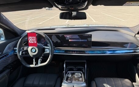 BMW 7 серия, 2024 год, 14 000 000 рублей, 15 фотография
