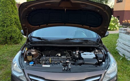 Hyundai Solaris II рестайлинг, 2015 год, 1 050 000 рублей, 5 фотография