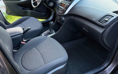 Hyundai Solaris II рестайлинг, 2015 год, 1 050 000 рублей, 8 фотография