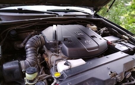 Toyota Land Cruiser Prado 120 рестайлинг, 2008 год, 3 490 000 рублей, 10 фотография