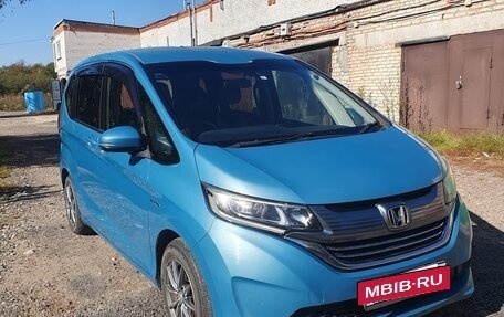 Honda Freed II, 2017 год, 1 325 000 рублей, 10 фотография