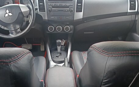 Mitsubishi Outlander III рестайлинг 3, 2007 год, 850 000 рублей, 8 фотография