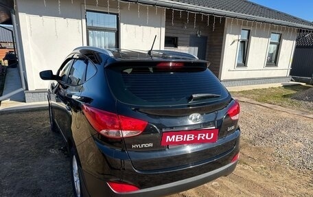 Hyundai ix35 I рестайлинг, 2011 год, 910 000 рублей, 2 фотография