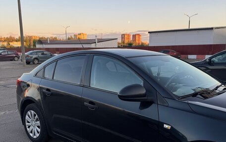 Chevrolet Cruze II, 2009 год, 540 000 рублей, 3 фотография