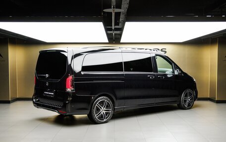 Mercedes-Benz V-Класс, 2024 год, 12 820 000 рублей, 3 фотография