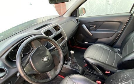 Renault Logan II, 2016 год, 150 000 рублей, 8 фотография