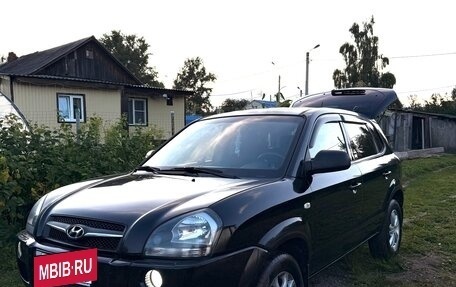 Hyundai Tucson III, 2008 год, 750 000 рублей, 2 фотография