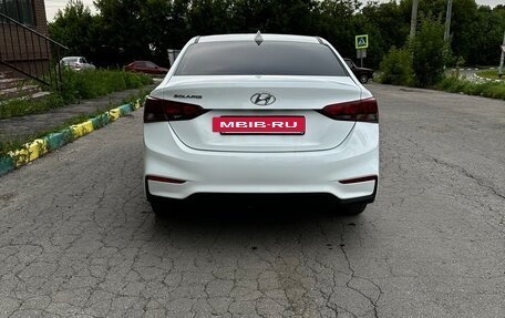 Hyundai Solaris II рестайлинг, 2018 год, 970 000 рублей, 3 фотография