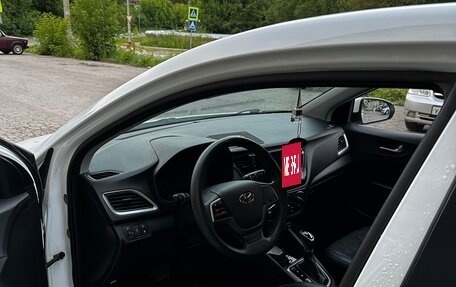 Hyundai Solaris II рестайлинг, 2018 год, 970 000 рублей, 7 фотография