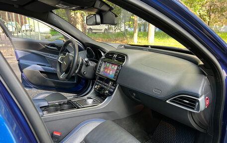 Jaguar XE I рестайлинг, 2015 год, 2 300 000 рублей, 14 фотография