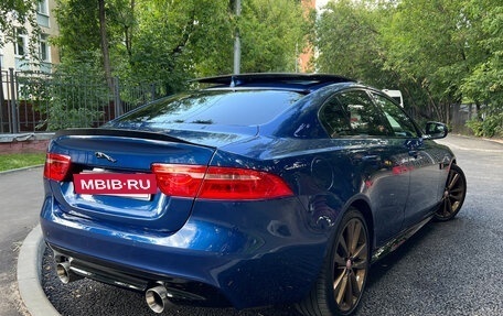 Jaguar XE I рестайлинг, 2015 год, 2 300 000 рублей, 4 фотография