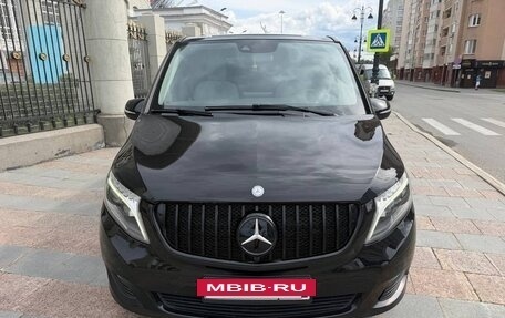 Mercedes-Benz V-Класс, 2014 год, 4 150 000 рублей, 2 фотография