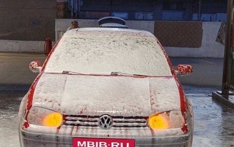 Volkswagen Golf IV, 1998 год, 300 000 рублей, 1 фотография