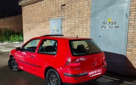 Volkswagen Golf IV, 1998 год, 300 000 рублей, 3 фотография