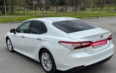 Toyota Camry, 2020 год, 2 950 000 рублей, 3 фотография