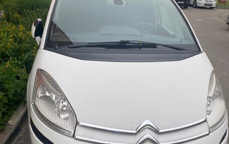 Citroen C4 Picasso II рестайлинг, 2011 год, 680 000 рублей, 2 фотография