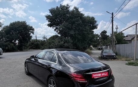 Mercedes-Benz E-Класс, 2016 год, 2 250 000 рублей, 3 фотография